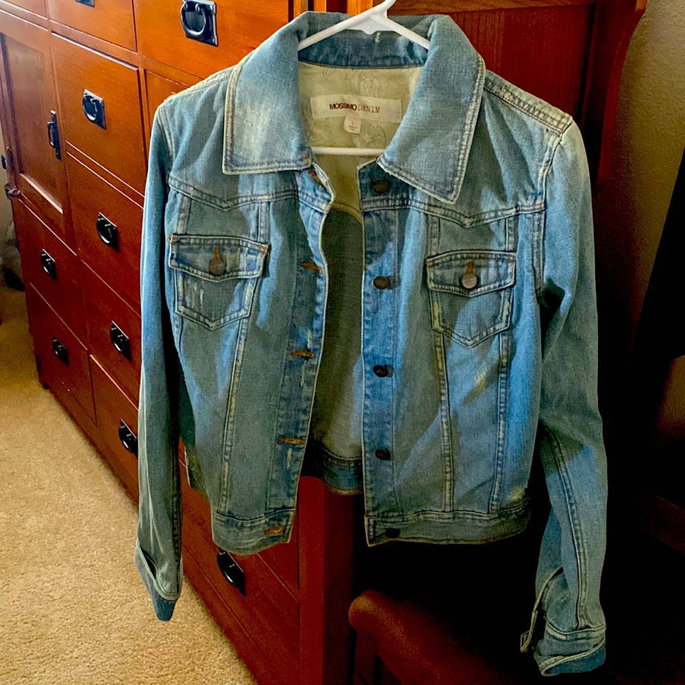 Mossimo Denim Distressed light blue denim jacket